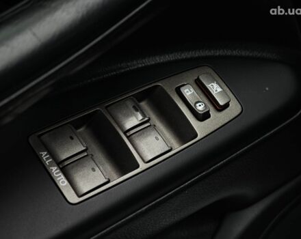 Бежевий Лексус ЛХ, об'ємом двигуна 5.7 л та пробігом 270 тис. км за 29890 $, фото 23 на Automoto.ua