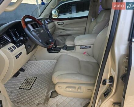 Бежевый Лексус ЛХ, объемом двигателя 5.66 л и пробегом 220 тыс. км за 25500 $, фото 12 на Automoto.ua