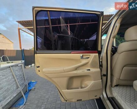 Бежевый Лексус ЛХ, объемом двигателя 5.66 л и пробегом 220 тыс. км за 25500 $, фото 16 на Automoto.ua