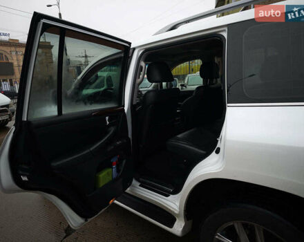 Бежевый Лексус ЛХ, объемом двигателя 5.7 л и пробегом 270 тыс. км за 29890 $, фото 13 на Automoto.ua