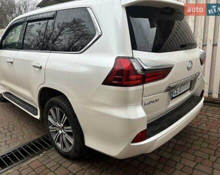 Бежевый Лексус ЛХ, объемом двигателя 4.5 л и пробегом 210 тыс. км за 51000 $, фото 4 на Automoto.ua