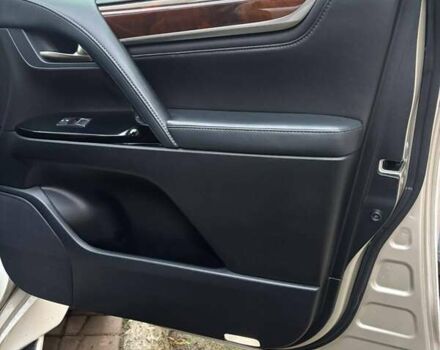 Бежевый Лексус ЛХ, объемом двигателя 4.5 л и пробегом 210 тыс. км за 51000 $, фото 16 на Automoto.ua