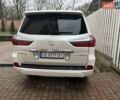 Бежевый Лексус ЛХ, объемом двигателя 4.5 л и пробегом 210 тыс. км за 51000 $, фото 2 на Automoto.ua