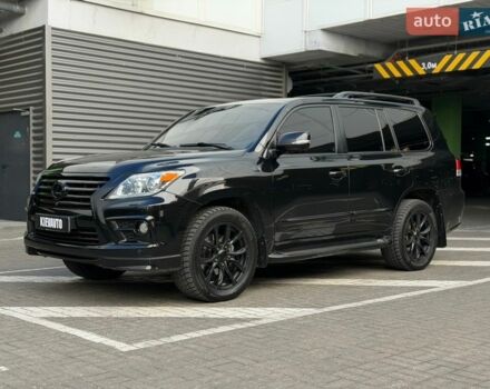 Бежевый Лексус ЛХ, объемом двигателя 5.7 л и пробегом 286 тыс. км за 29900 $, фото 1 на Automoto.ua