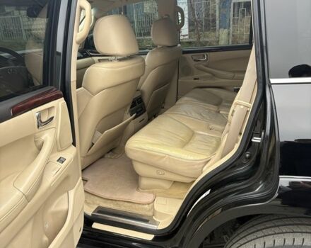 Черный Лексус ЛХ, объемом двигателя 5.7 л и пробегом 330 тыс. км за 21500 $, фото 6 на Automoto.ua