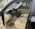 Черный Лексус ЛХ, объемом двигателя 5.7 л и пробегом 330 тыс. км за 21500 $, фото 5 на Automoto.ua