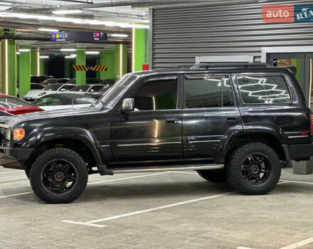 Черный Лексус ЛХ, объемом двигателя 4.5 л и пробегом 130 тыс. км за 17000 $, фото 3 на Automoto.ua