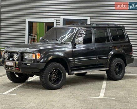 Черный Лексус ЛХ, объемом двигателя 4.5 л и пробегом 130 тыс. км за 17000 $, фото 2 на Automoto.ua
