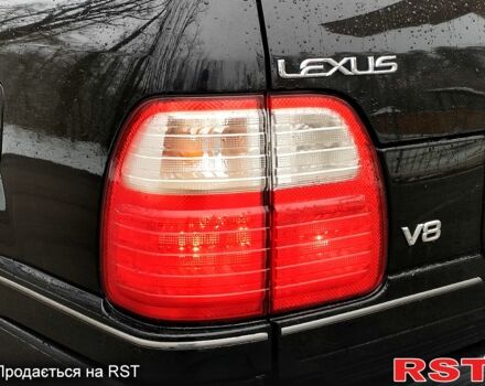 Чорний Лексус ЛХ, об'ємом двигуна 4.7 л та пробігом 319 тис. км за 11999 $, фото 3 на Automoto.ua