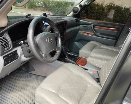 Черный Лексус ЛХ, объемом двигателя 4.7 л и пробегом 330 тыс. км за 11999 $, фото 22 на Automoto.ua