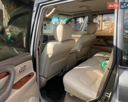 Черный Лексус ЛХ, объемом двигателя 4.66 л и пробегом 403 тыс. км за 8900 $, фото 9 на Automoto.ua