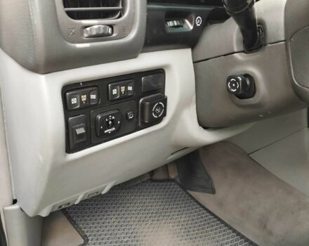 Черный Лексус ЛХ, объемом двигателя 4.7 л и пробегом 330 тыс. км за 11999 $, фото 16 на Automoto.ua