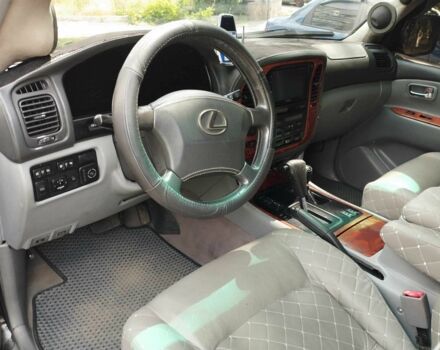 Черный Лексус ЛХ, объемом двигателя 4.7 л и пробегом 330 тыс. км за 11999 $, фото 17 на Automoto.ua