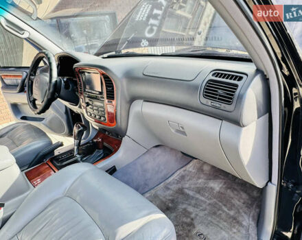 Чорний Лексус ЛХ, об'ємом двигуна 4.66 л та пробігом 348 тис. км за 11200 $, фото 21 на Automoto.ua