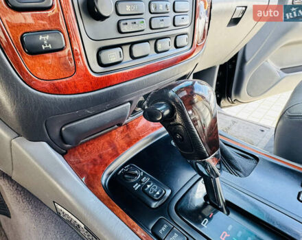 Чорний Лексус ЛХ, об'ємом двигуна 4.66 л та пробігом 348 тис. км за 11200 $, фото 51 на Automoto.ua