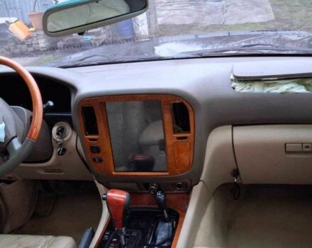 Черный Лексус ЛХ, объемом двигателя 4.66 л и пробегом 480 тыс. км за 5500 $, фото 6 на Automoto.ua