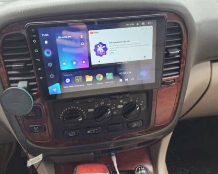 Черный Лексус ЛХ, объемом двигателя 4.7 л и пробегом 415 тыс. км за 16000 $, фото 22 на Automoto.ua