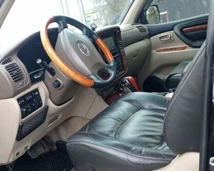 Черный Лексус ЛХ, объемом двигателя 4.7 л и пробегом 384 тыс. км за 12000 $, фото 3 на Automoto.ua