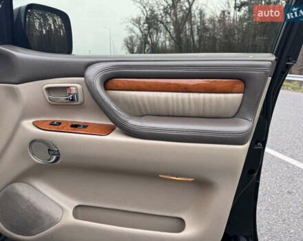 Чорний Лексус ЛХ, об'ємом двигуна 4.7 л та пробігом 330 тис. км за 13000 $, фото 4 на Automoto.ua