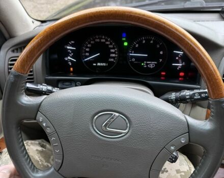 Черный Лексус ЛХ, объемом двигателя 4.7 л и пробегом 365 тыс. км за 13500 $, фото 21 на Automoto.ua