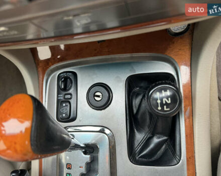 Чорний Лексус ЛХ, об'ємом двигуна 4.7 л та пробігом 330 тис. км за 13000 $, фото 2 на Automoto.ua