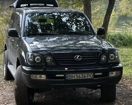 Черный Лексус ЛХ, объемом двигателя 4.66 л и пробегом 367 тыс. км за 17500 $, фото 1 на Automoto.ua