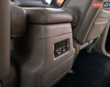 Черный Лексус ЛХ, объемом двигателя 4.66 л и пробегом 330 тыс. км за 12700 $, фото 14 на Automoto.ua