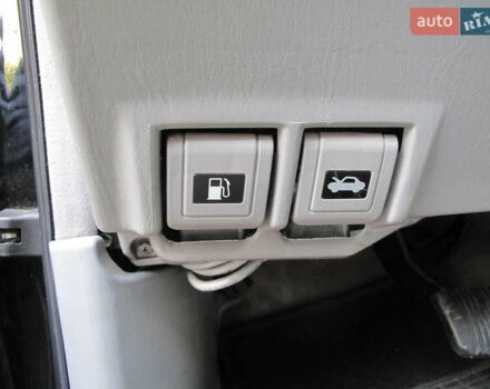 Чорний Лексус ЛХ, об'ємом двигуна 4.66 л та пробігом 303 тис. км за 13800 $, фото 23 на Automoto.ua