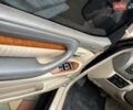 Черный Лексус ЛХ, объемом двигателя 4.7 л и пробегом 460 тыс. км за 15500 $, фото 10 на Automoto.ua