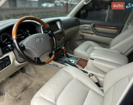 Черный Лексус ЛХ, объемом двигателя 4.66 л и пробегом 286 тыс. км за 13799 $, фото 9 на Automoto.ua