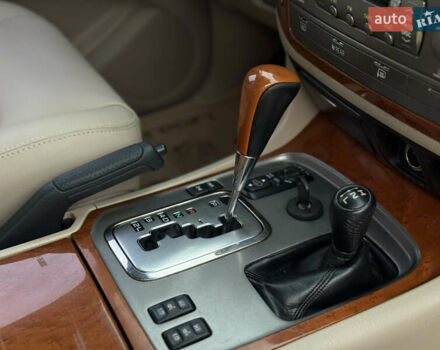 Черный Лексус ЛХ, объемом двигателя 4.7 л и пробегом 286 тыс. км за 13750 $, фото 6 на Automoto.ua