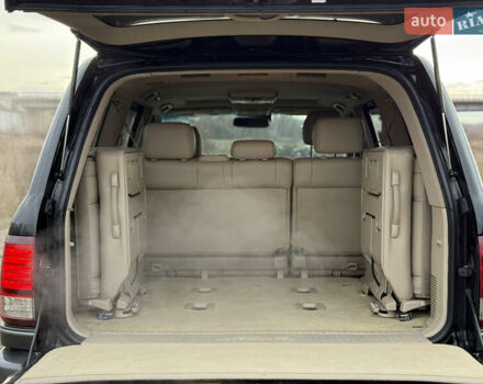 Черный Лексус ЛХ, объемом двигателя 4.7 л и пробегом 286 тыс. км за 13750 $, фото 20 на Automoto.ua