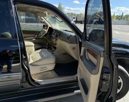 Черный Лексус ЛХ, объемом двигателя 4.66 л и пробегом 380 тыс. км за 15500 $, фото 9 на Automoto.ua