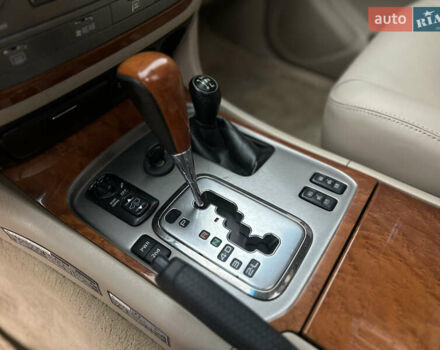 Черный Лексус ЛХ, объемом двигателя 4.66 л и пробегом 286 тыс. км за 13799 $, фото 13 на Automoto.ua