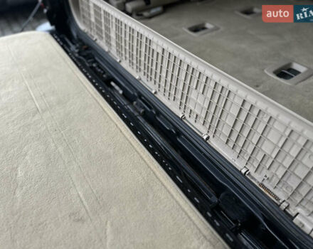 Черный Лексус ЛХ, объемом двигателя 4.66 л и пробегом 286 тыс. км за 13799 $, фото 25 на Automoto.ua