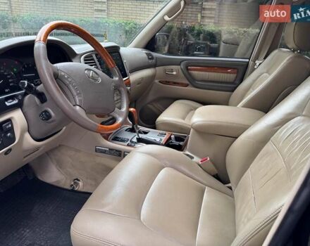 Черный Лексус ЛХ, объемом двигателя 4.7 л и пробегом 330 тыс. км за 19190 $, фото 10 на Automoto.ua