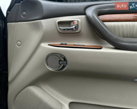 Черный Лексус ЛХ, объемом двигателя 4.66 л и пробегом 286 тыс. км за 13799 $, фото 24 на Automoto.ua