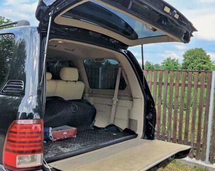 Лексус ЛХ 2004 в Киеве на Automoto.ua Черный Лексус ЛХ, объемом двигателя 4.7 л и пробегом 312 тыс. км за 15000 $, фото 4 на Automoto.ua