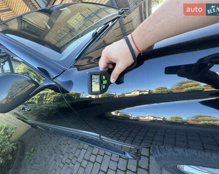 Лексус ЛХ 2004 в Киеве на Automoto.ua Черный Лексус ЛХ, объемом двигателя 4.67 л и пробегом 288 тыс. км за 14700 $, фото 72 на Automoto.ua