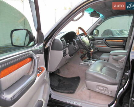 Чорний Лексус ЛХ, об'ємом двигуна 4.66 л та пробігом 303 тис. км за 13800 $, фото 9 на Automoto.ua