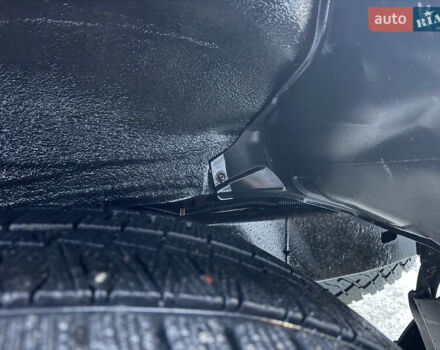 Чорний Лексус ЛХ, об'ємом двигуна 4.7 л та пробігом 300 тис. км за 14300 $, фото 15 на Automoto.ua