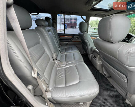 Черный Лексус ЛХ, объемом двигателя 4.7 л и пробегом 299 тыс. км за 12999 $, фото 29 на Automoto.ua