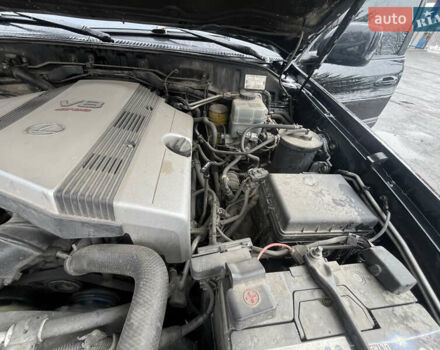 Черный Лексус ЛХ, объемом двигателя 4.6 л и пробегом 300 тыс. км за 13777 $, фото 58 на Automoto.ua