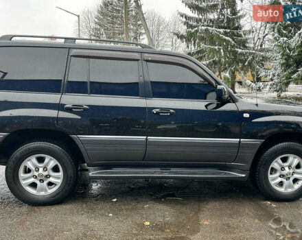 Черный Лексус ЛХ, объемом двигателя 4.6 л и пробегом 300 тыс. км за 13777 $, фото 23 на Automoto.ua