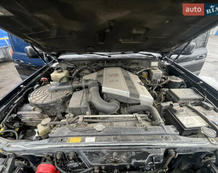 Черный Лексус ЛХ, объемом двигателя 4.6 л и пробегом 300 тыс. км за 13777 $, фото 57 на Automoto.ua