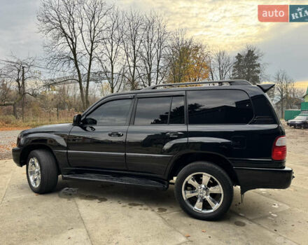 Черный Лексус ЛХ, объемом двигателя 4.7 л и пробегом 300 тыс. км за 14900 $, фото 6 на Automoto.ua