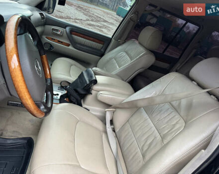 Черный Лексус ЛХ, объемом двигателя 4.7 л и пробегом 300 тыс. км за 14900 $, фото 15 на Automoto.ua