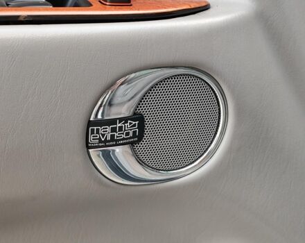 Черный Лексус ЛХ, объемом двигателя 4.7 л и пробегом 313 тыс. км за 13790 $, фото 17 на Automoto.ua