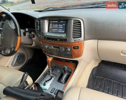 Черный Лексус ЛХ, объемом двигателя 4.7 л и пробегом 300 тыс. км за 14900 $, фото 19 на Automoto.ua