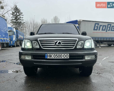 Черный Лексус ЛХ, объемом двигателя 4.6 л и пробегом 300 тыс. км за 13777 $, фото 7 на Automoto.ua